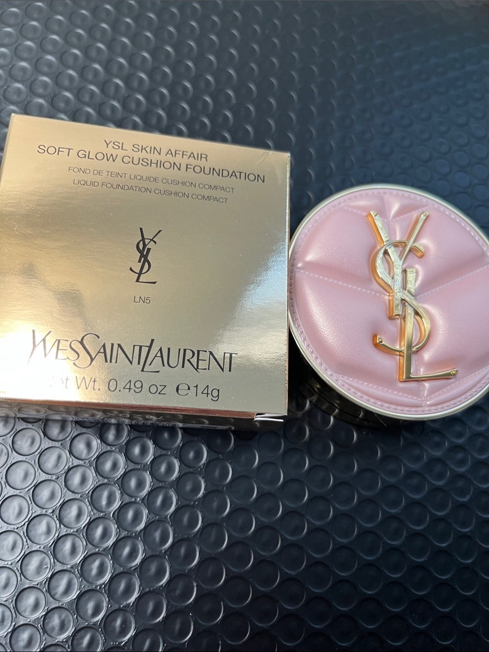 Yves Saint Laurent Skin Affair Soft Glow Cushion Foundation LN5